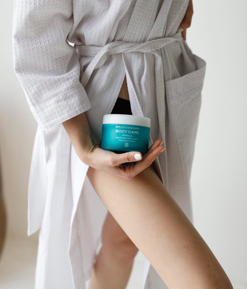 donna crema corpo smagliature